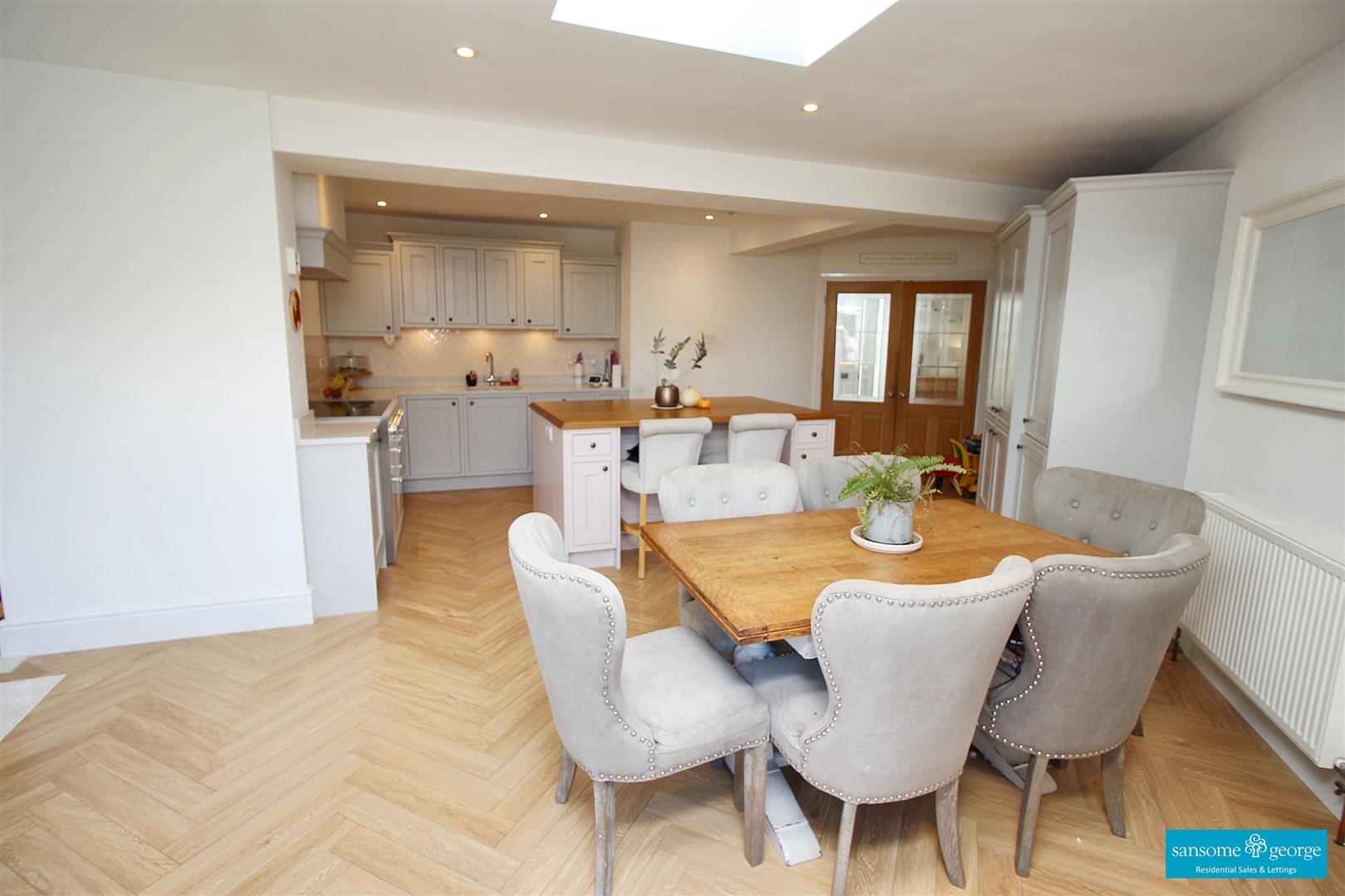 Westwood Road, Tilehurst, Reading